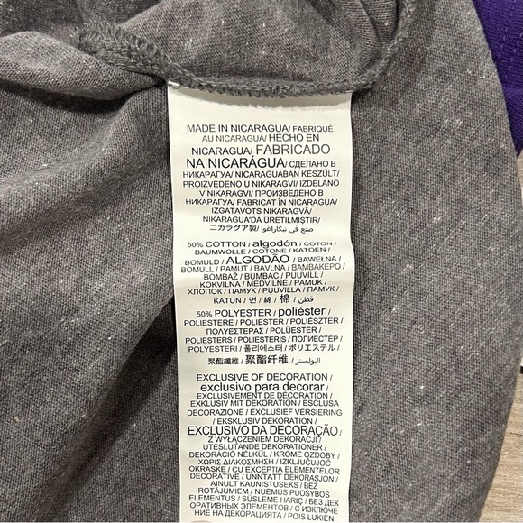 NWT NFL Minnesota Vikings Gray Colorblock Crew Neck Short SleeveT-Shirt Size M - Picture 5 of 7